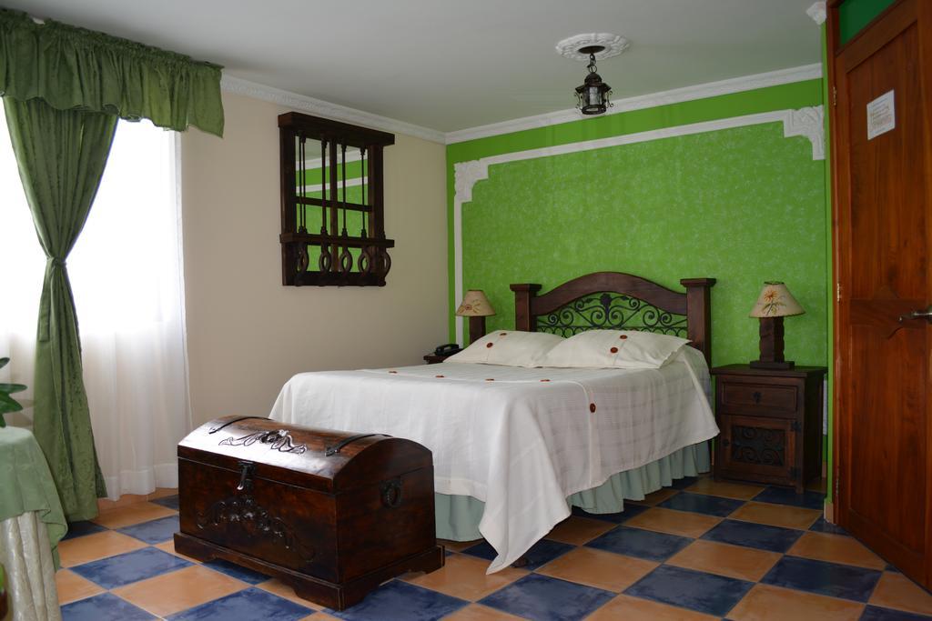Hotel Casa Colonial Santa Rosa De Cabal Bilik gambar